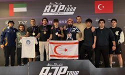 Caeser Fight Club sporcuları İstanbul’da madalyaları topladı