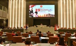 Genel Kurul koltuklarına bu kez çocuklar oturdu…