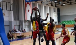 Çetinkaya Farklı Kazandı 71-56