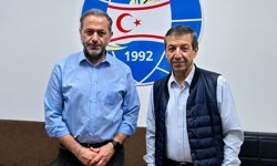 Bakan Ertuğruloğlu, Dış Basın Birliği’ni ziyaret etti