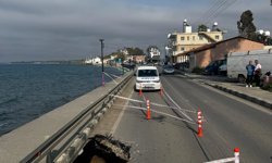 Gemikonağı sahil yolunda çökme