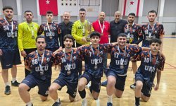 Hentbolda UKÜ’den çifte zafer