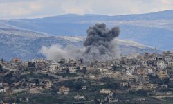 İsrail: "Lübnan'ın güneyindeki Bint Cubeyl'de kuşatmayı tamamladık"