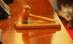 KKTC’deki Rum mallarını suistimal ettiği gerekçesiyle tutuklanan şahsın tutukluluk süresi uzatıldı