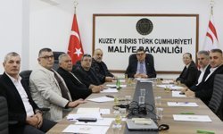 Maliye Bakanı Berova, Kıbrıs Türk İşverenler Sendikası ile Asgari Ücret Komisyonu üyelerini kabul etti