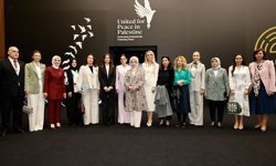 Nilden Bektaş Erhürman, Antalya Diplomasi Forumu’nde Filistin temalı etkinlikte yer aldı