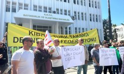 Taksiciler bakanlık önünde: Sektör sahada, araçlar Bayındırlık’a yığıldı