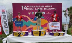 14. Nisan Şakası Mahdi ve Mine’nin