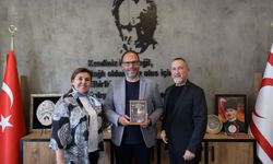 Kıbrıs Türk Halk Dansları Federasyonu, İskele Belediye Başkanı Sadıkoğlu’nu ziyaret etti