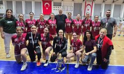 KKTC Hentbol Süper Ligi'nde Üçüncülük Kupalari Sahiplerini Buldu