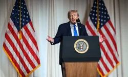 İran’dan, Trump'ın "korsan gibiyiz" sözlerine yanıt: “Dil sürçmesi değil, itiraf"