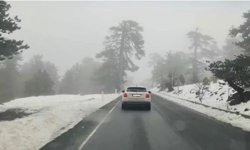 Trodos Dağları’nda mayıs ayında kar sürprizi