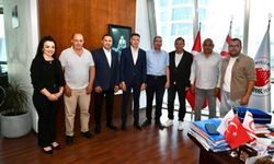 Gönyeli Alayköy Belediye Başkanı Amcaoğlu, KTSYD heyeti ile bir araya geldi