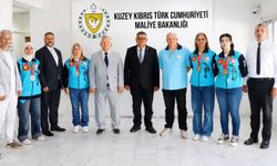 Berova, Dünya Budo Kupası'nda şampiyon olan KKTC Budo Milli Takımı sporcularını kabul etti