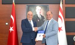 Değirmenlik Akıncılar Belediyesi ile Onbeş Kasım Kıbrıs Üniversitesi eğitim protokolü imzaladı