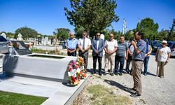 Omaç Başat kabri başında anıldı