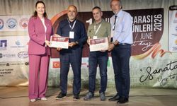 KKTC'li fotoğraf sanatçısı Hasan Bağlar Trabzon'da 16. Uluslararası Sanat Günleri'nde sunum yaptı