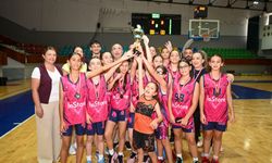 U12 Kızlar Ligi’nde Şampiyon Levent Spor