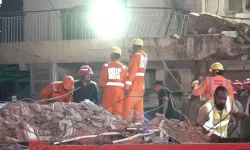 Hindistan'da çöken öğrenci yurdunda yaşamını yitirenlerin sayısı 6'ya yükseldi
