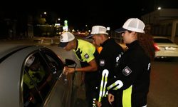 İskele’de asayiş ve trafik denetimi: 126 sürücü rapor, 2 araç trafikten men edildi