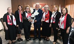 Özçınar, Kıbrıs Türk Kadınlar Birliği Güzelyurt Şubesi temsilcileriyle görüştü