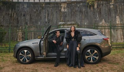 Özlem Süer İlkbahar-Yaz 2021 Koleksiyonunu  Mercedes-Benz Fashion Week Istanbul’da Tanıttı