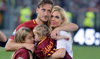 Totti'nin eşi, efsane futbolcuyu aldattı mı?
