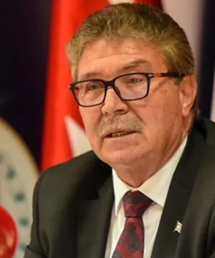 Üstel: "Okula gitmezse deport edilir"