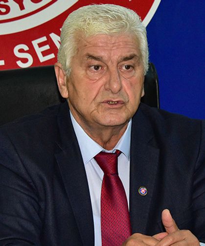 Bıçaklı: “Çalışanların sendikalara üye olması anayasal haktır”