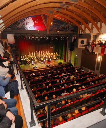 Ayvalık’ta “Rauf Denktaş Kültür Merkezi” açıldı