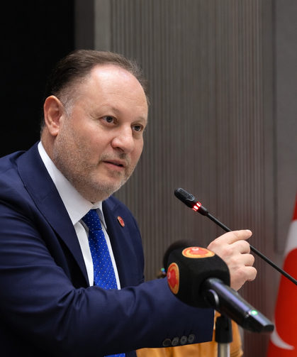 Öztürkler, Dimitriu’nun Türkiye'ye yönelik açıklamalarını eleştirdi: "Siyasal bir cehaleti ortaya koyuyor”