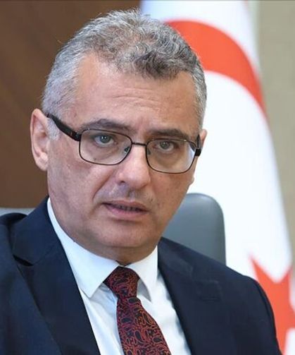 Erhürman: "Medeni olmanın bir anlamı da sorunları şiddet kullanarak, savaşarak değil, konuşarak çözmeye çalışmaktır"