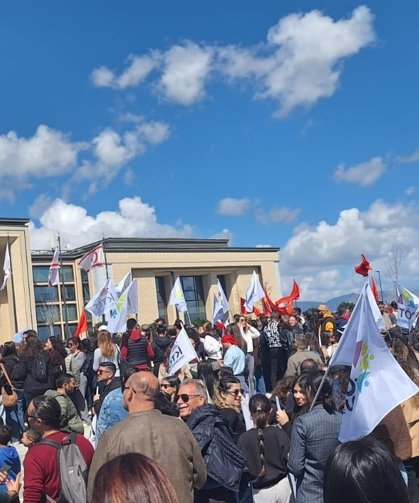 Sendikalardan genel greve devam kararı