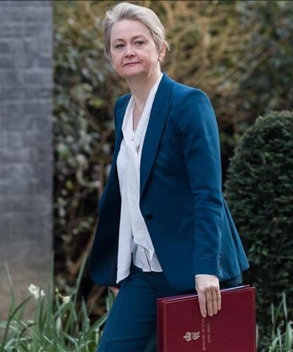 İngiltere Dışişleri Bakanı Cooper: “Kıbrıs'ta İngiliz üssü çevresinde tüm orantılı önlemler alındı”