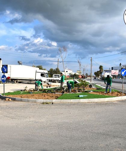 Vadili’de kavşak düzenleme çalışması devam ediyor