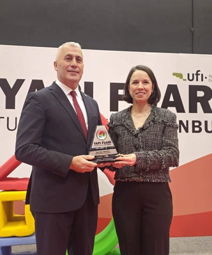 Amcaoğlu, İstanbul'da Yapı, İnşaat Malzemeleri ve Teknoloji Fuarı’na katıldı