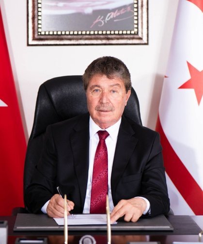 Başbakan Üstel, merhum Başbakan Çağatay'ın ülkenin yetiştirdiği önemli devlet ve siyaset adamlarından olduğunu vurguladı