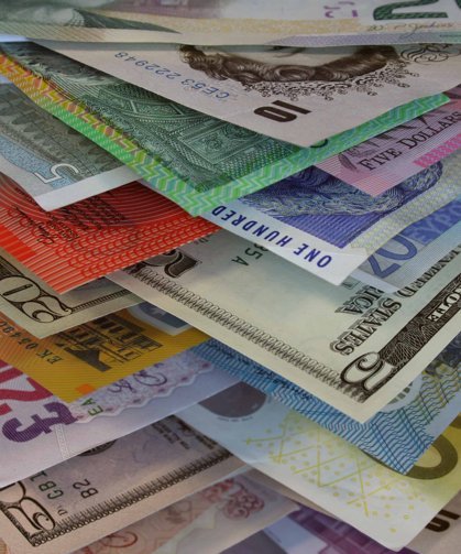 Sterlin 59,35 TL, euro 51,70 TL, dolar 44,85 TL’den işlem görüyor