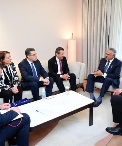 Dışişleri Bakanı Ertuğruloğlu, Pakistan Başbakan Yardımcısı ve Dışişleri Bakanı Ishaq Dar ile görüştü