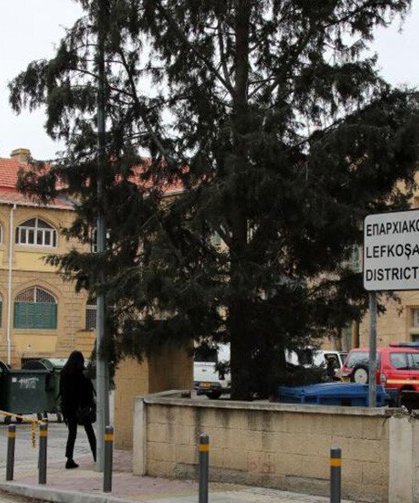 Güney Kıbrıs'ta kadın savcı mahkeme salonunda saldırıya uğradı