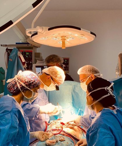 55 yaşındaki hastaya ikinci kez kalp nakli yapıldı…