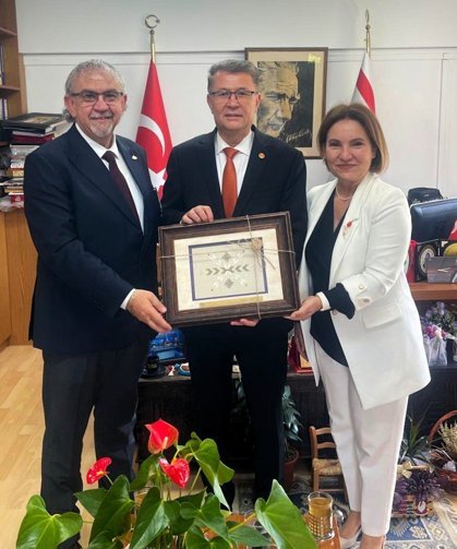 Zaimağaoğlu, TDK Başkanı Mert ile AÖA Başkanı Konedralı ile görüştü