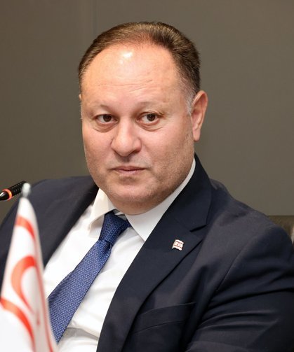 Öztürkler: “Fransa sömürgeci geçmişiyle Kıbrıs Türk halkını yok sayamaz”