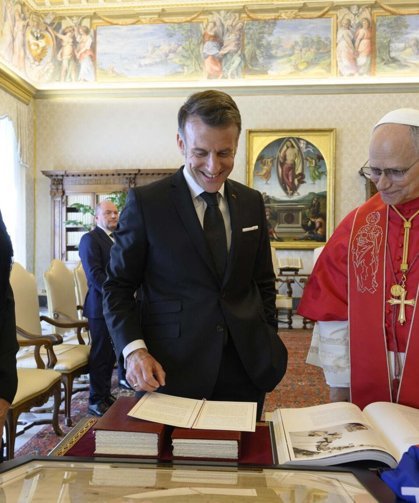 Vatikan Devlet Başkanı Papa 14. Leo ile Fransa Cumhurbaşkanı Macron görüştü