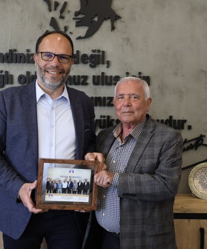 Kıbrıs Türk Belediye Başkanları Derneği’nden Sadıkoğlu’na ziyaret