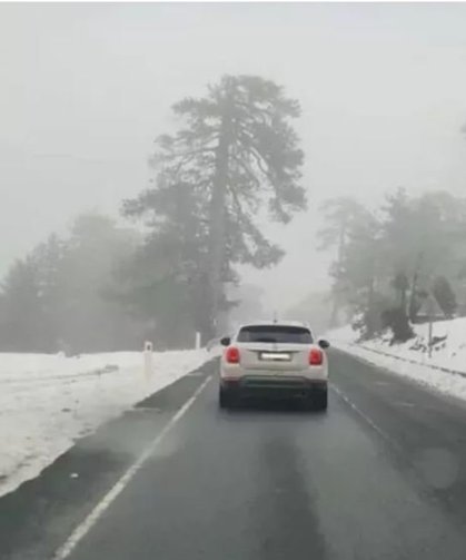 Trodos Dağları’nda mayıs ayında kar sürprizi
