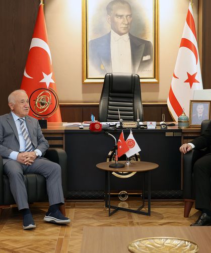Öztürkler: “Rumlar milli gelirini refah yerine silaha harcıyor”