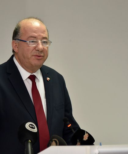 Dinçyürek: “Nalbantoğlu Devlet Hastanesi’nde ilk kez akciğer kanseri ameliyatları robotik cerrahi yöntemiyle yapıldı”