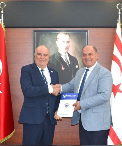 Değirmenlik Akıncılar Belediyesi ile Onbeş Kasım Kıbrıs Üniversitesi eğitim protokolü imzaladı