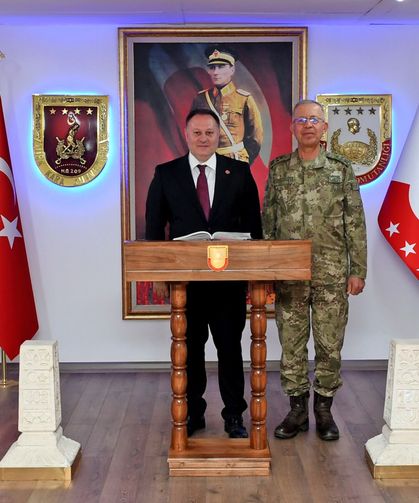 Meclis Başkanı Öztürkler, Korgeneral Topaloğlu’nu ziyaret etti